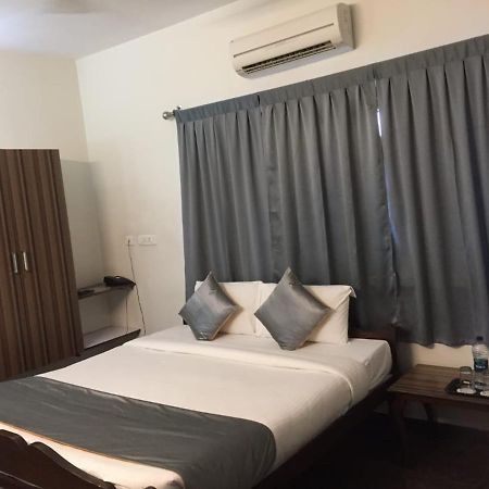 Pp Residency Hotel Covelong Exterior photo